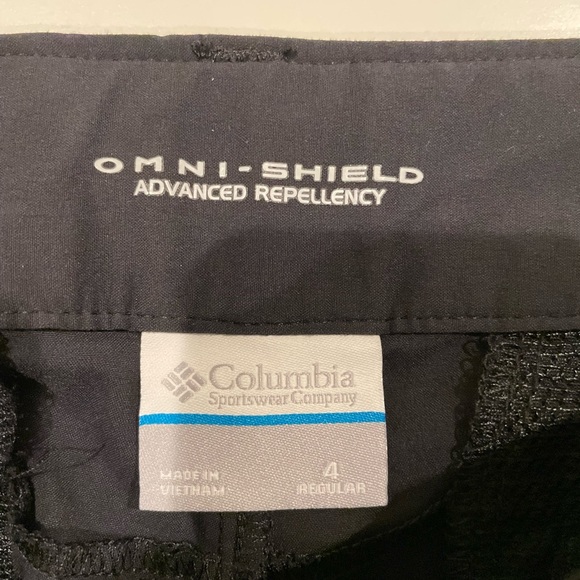 Columbia Saturday Trail II Stretch Straight Leg Convertible Pants Women’s Size 4 - Picture 10 of 11
